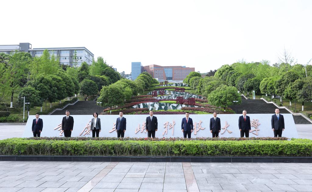 43c1ec2221b672d44614d6620db7eedf