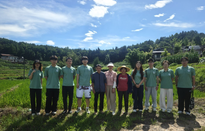 重庆三峡学子“三下乡”：田间地头传农技 青春助力乡村兴